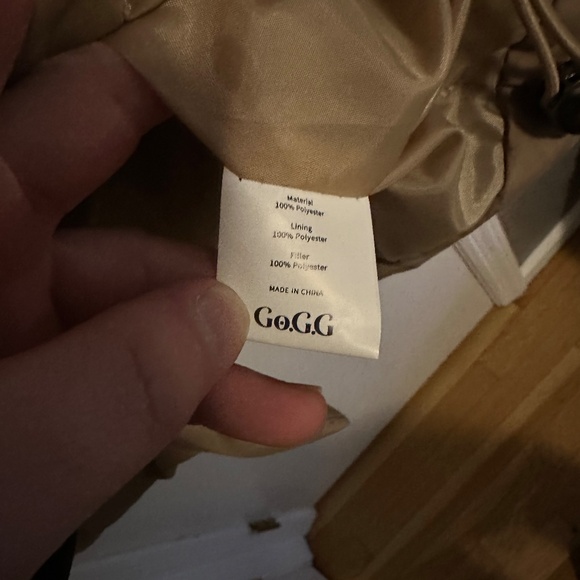 NWT GO.G.G women's oversized puffer vest size medium (093) - Picture 4 of 6